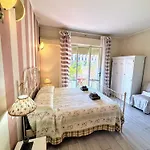 Il Sole In Terrazza - A Due Passi Dal Mare - Private Garden And Parking Daire *