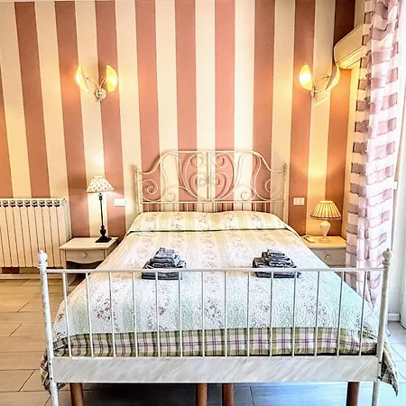 Il Sole In Terrazza - A Due Passi Dal Mare - Private Garden And Parking